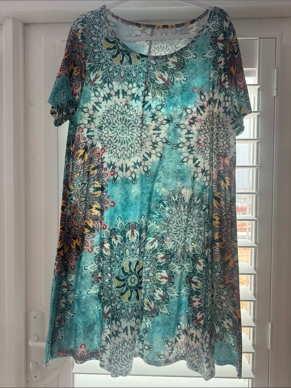 Women’s Teal Medallion Print Short Sleeve Dress XXL
